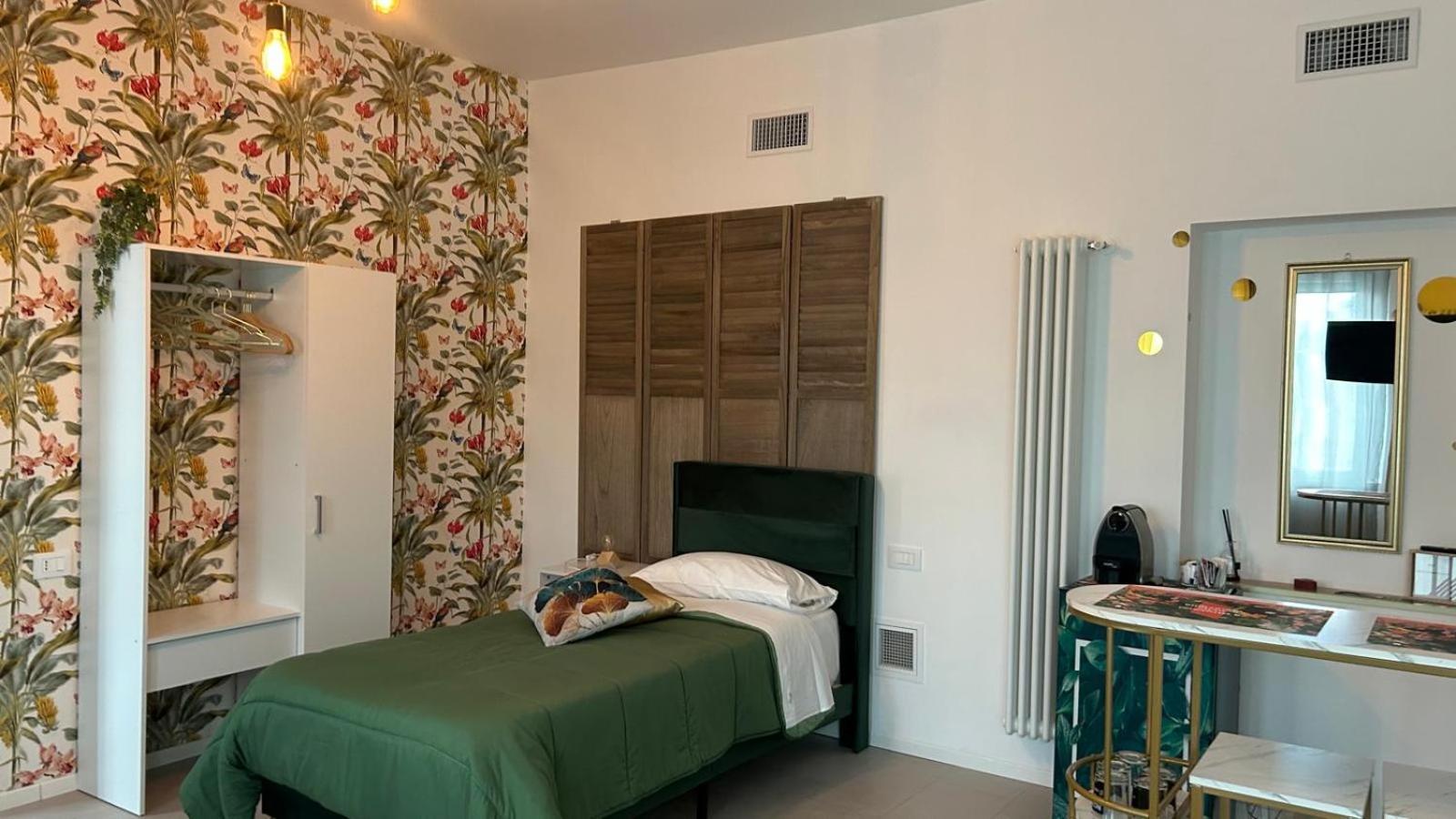 Comfort Accommodation Suite & Le Camere Бергамо Экстерьер фото